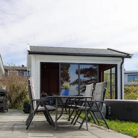 Naer Dyreparken Og Sentrum Med Jacuzzi Daire *
