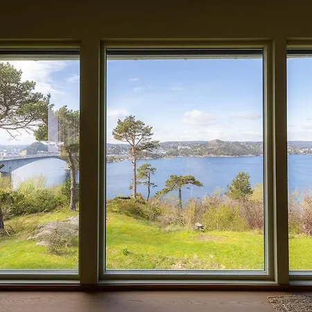 Apartamento Naer Dyreparken Og Sentrum Med Jacuzzi Kristiansand